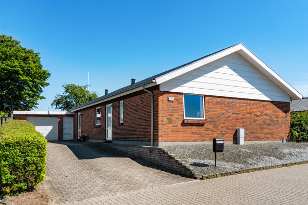 Ejendommen