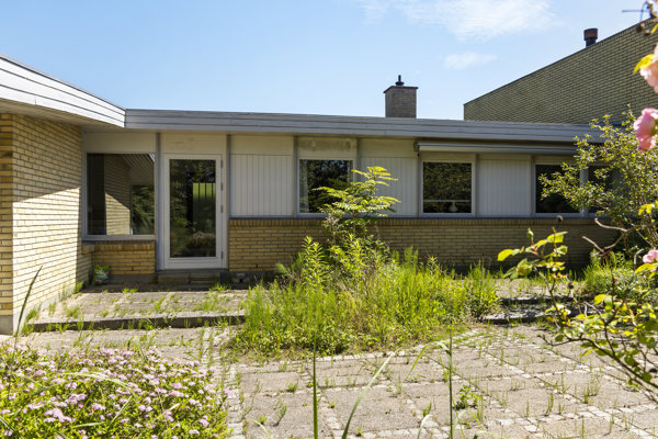 Ejendommen
