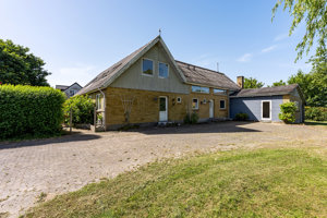 Ejendommen