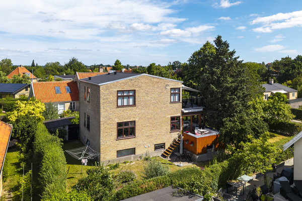 Ejendommen