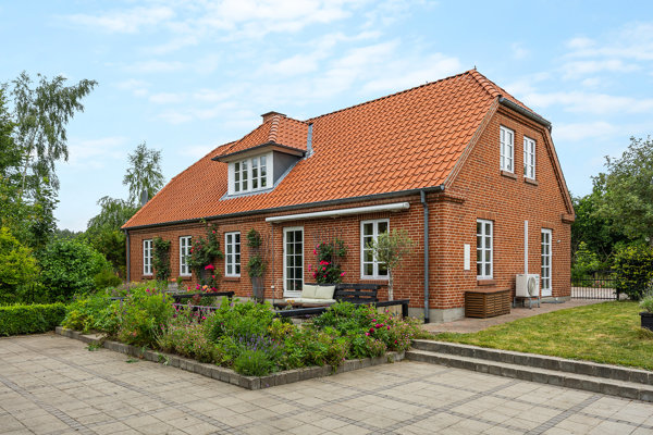 Ejendommen