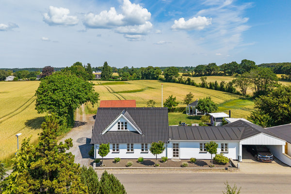 Ejendommen