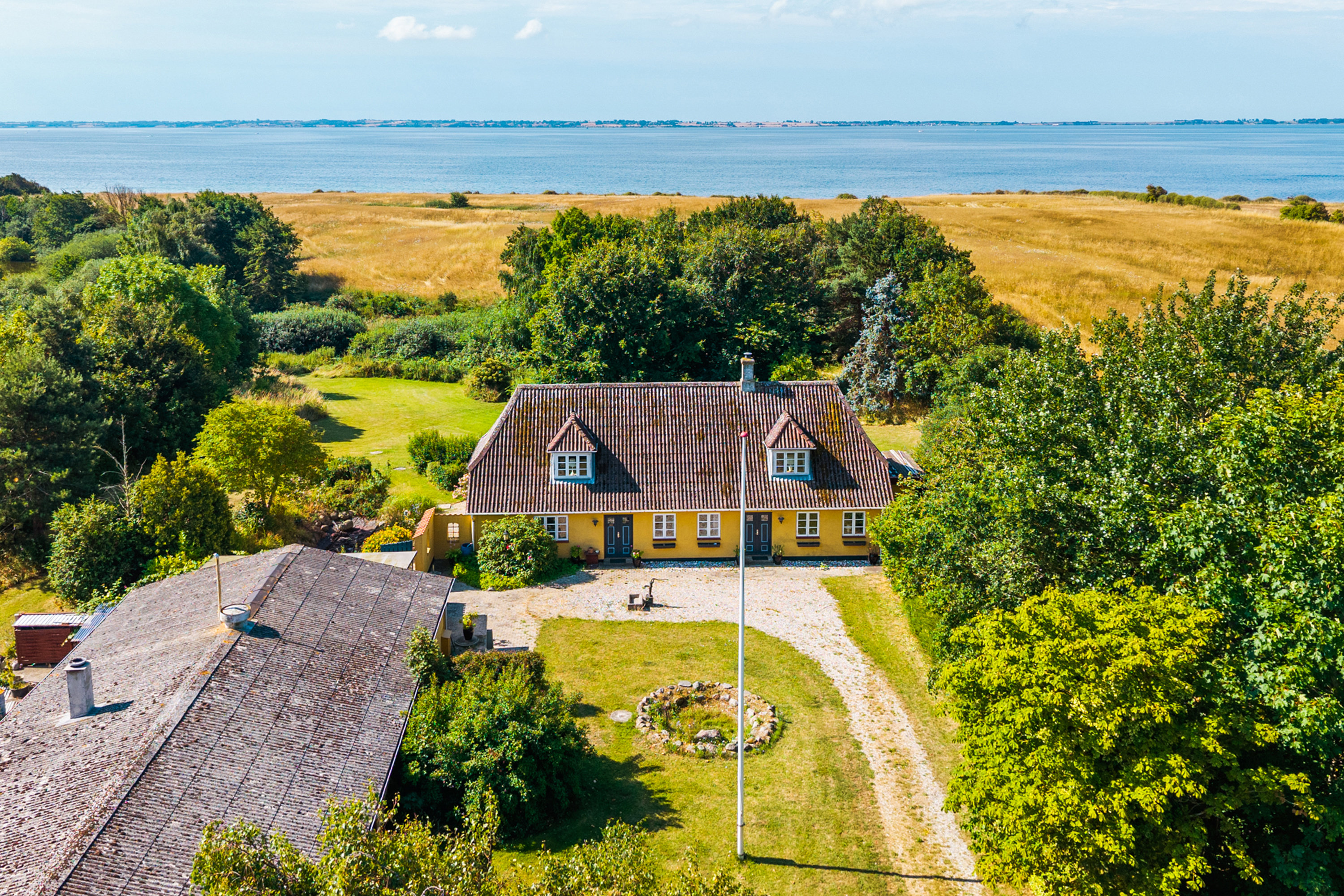 Villa på Hovedvejen 42 5602 Avernakø.