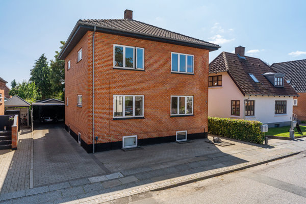 Ejendommen