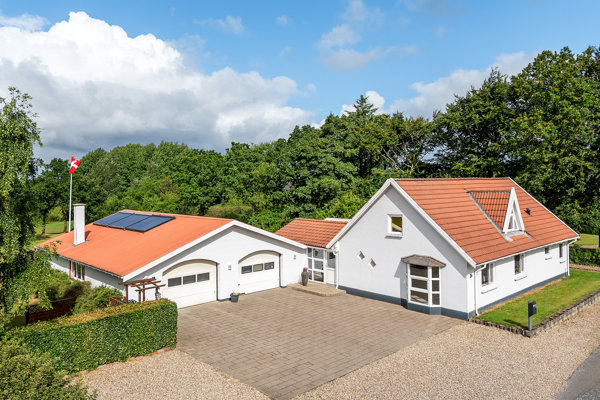 Ejendommen
