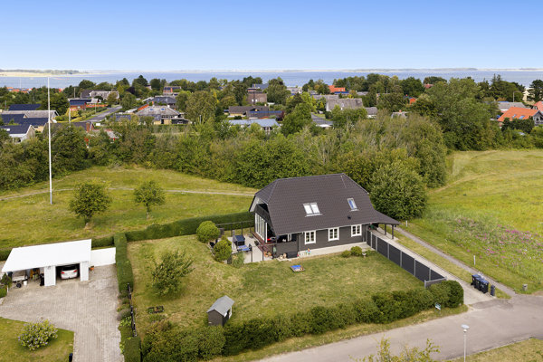 Ejendommen
