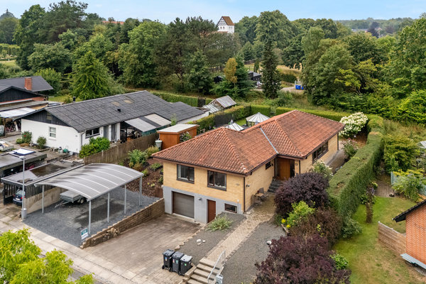 Ejendommen