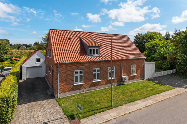 Ejendommen