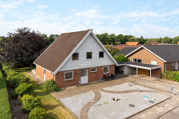 Ejendommen
