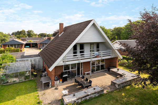Ejendommen