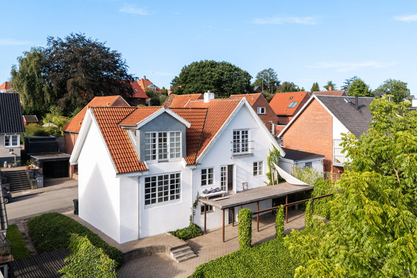 Ejendommen