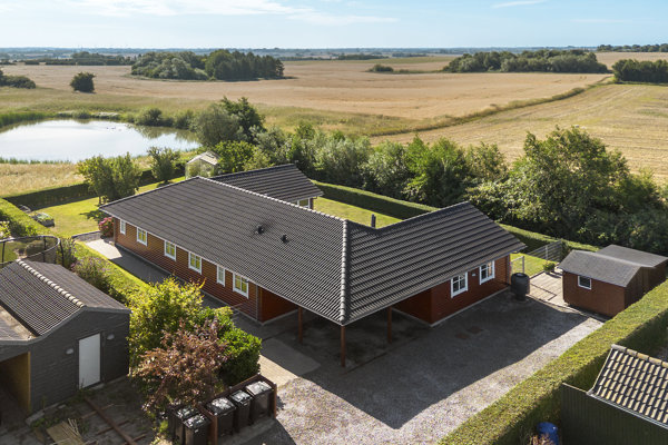 Ejendommen