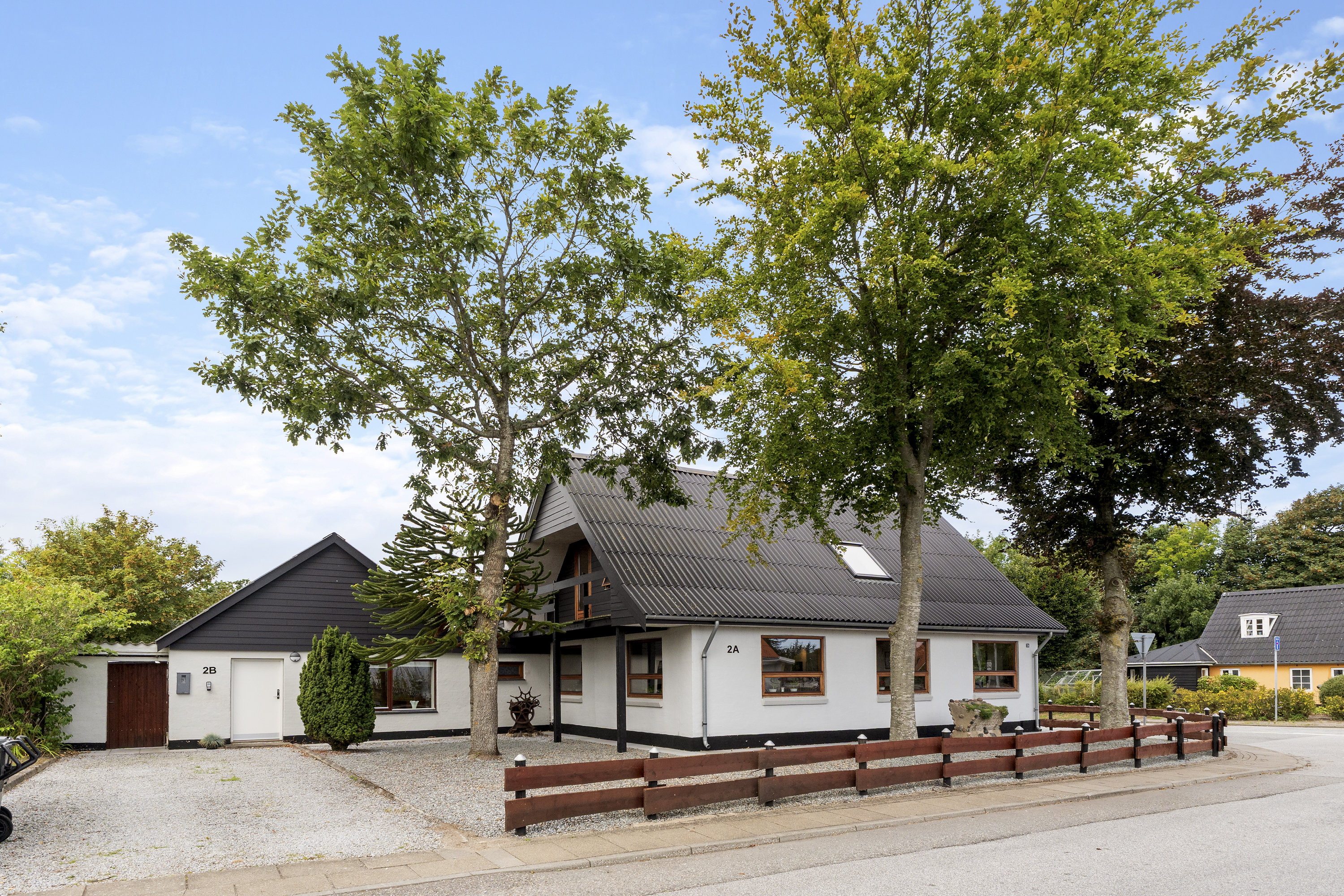 Villa på Allingdamvej 2A+B 9850 Hirtshals.