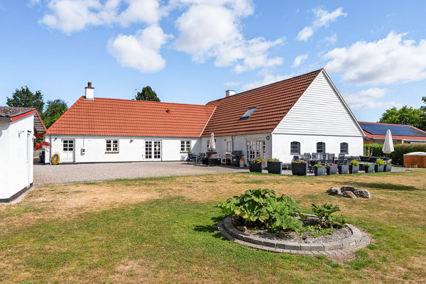 Ejendommen