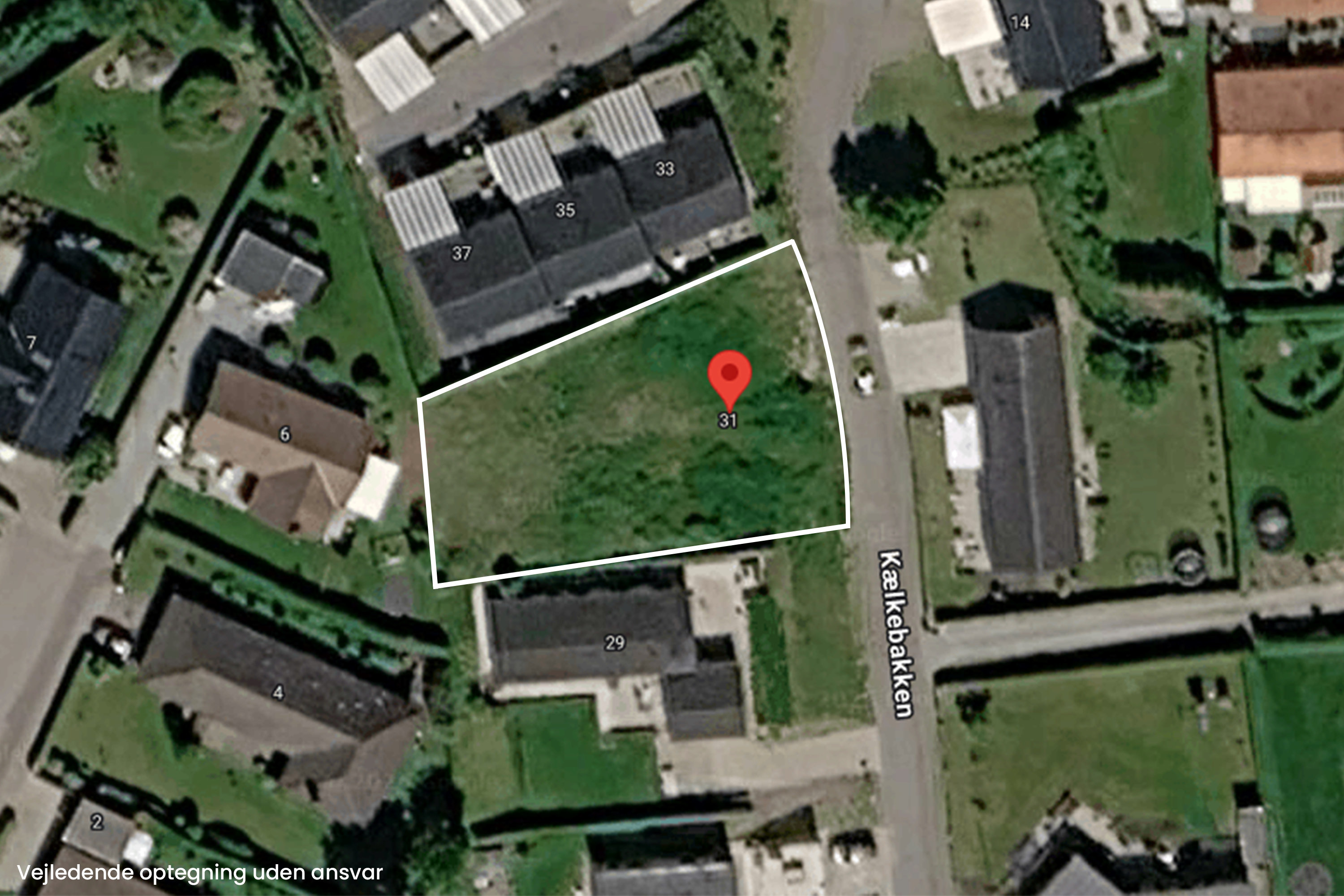 Land, 900 m²