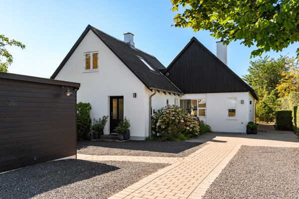 Ejendommen