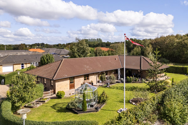 Ejendommen