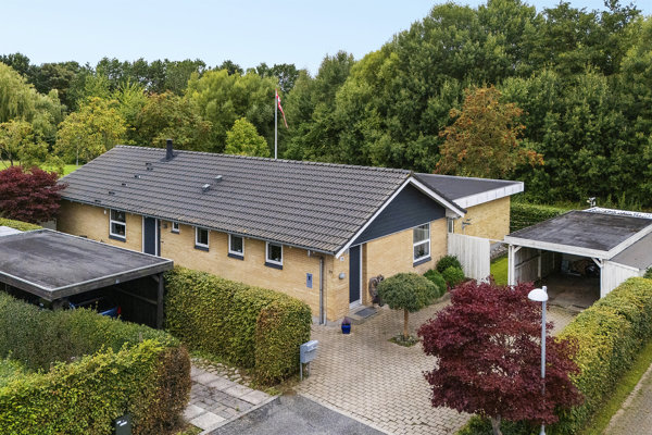 Ejendommen