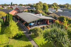 Ejendommen