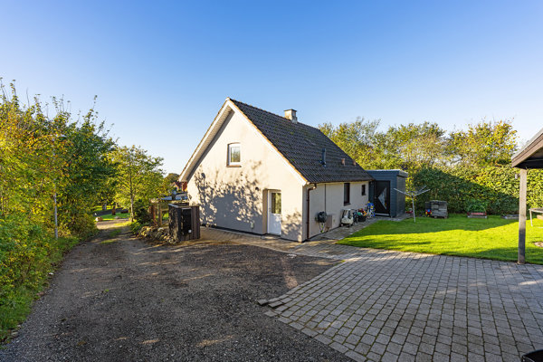 Ejendommen