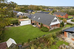 Ejendommen